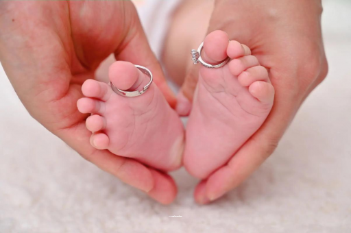 黔东7个月孕妇肚子疼