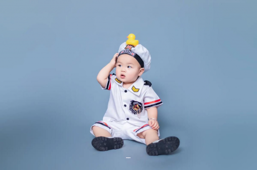 黔东宝宝老摇头怎么回事
