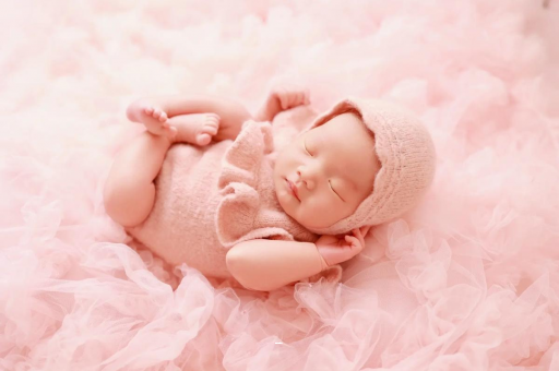 黔东宝宝下巴后缩